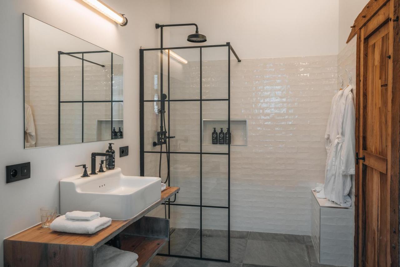 Indrani Lodge Loupoigne Екстер'єр фото